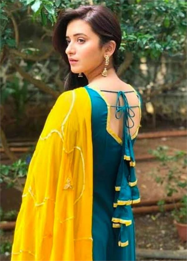 indian ethnic wear  dori back neck design