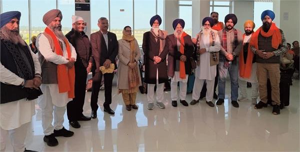 haryana devotees honour jhinda as flight from hisar