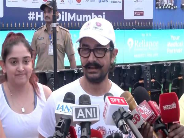 superstar aamir khan ran for the first time