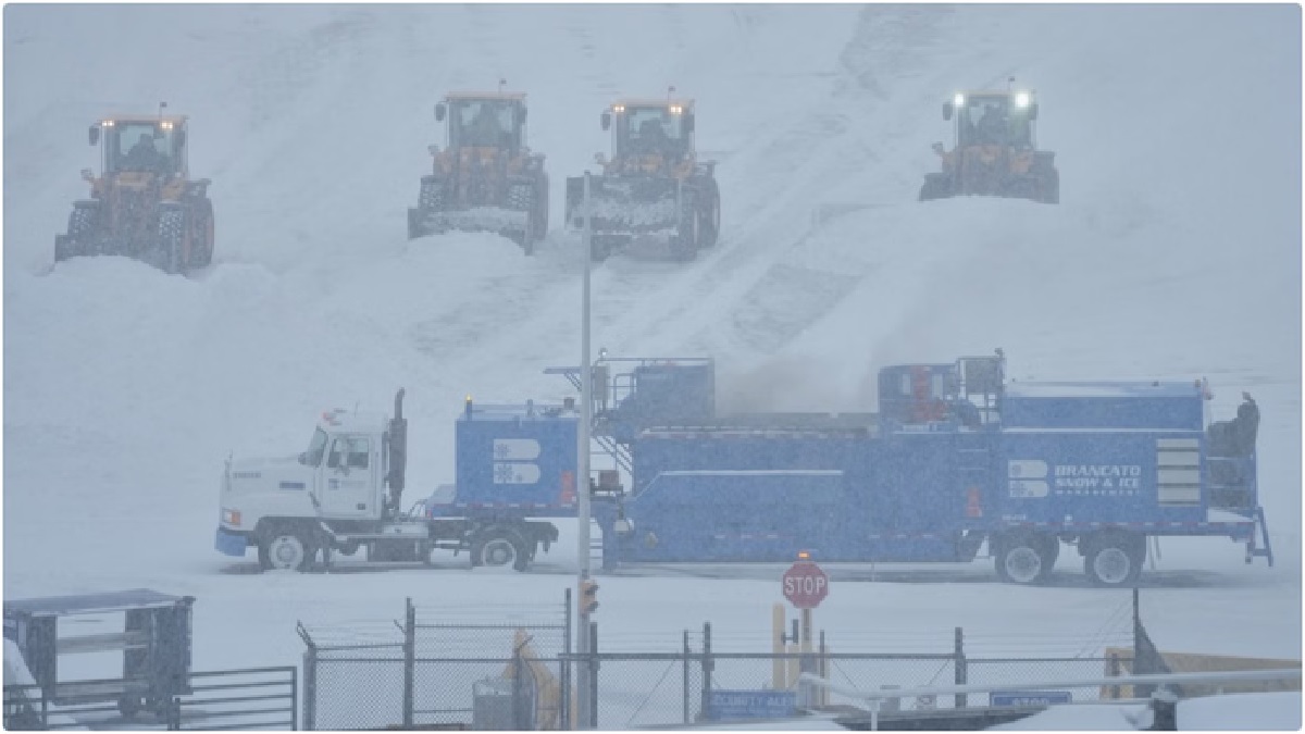 ਅਮਰੀਕਾ ''ਚ ਬਰਫ਼ੀਲੇ ਤੂਫ਼ਾਨ ਦਾ ਕਹਿਰ: ਹੁਣ ਤੱਕ 25 ਲੋਕਾਂ ਦੀ ਮੌਤ, ਲੱਖਾਂ ਘਰਾਂ ਦੀ ਬਿਜਲੀ ਗੁਲ