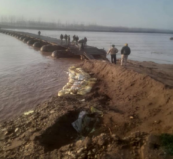 ਰਾਵੀ ਦਰਿਆ ''ਚ ਪਾਣੀ ਵੱਧਣ ਕਾਰਨ ਹੁਣ ਇਹ ਪੁਲ ਟੁੱਟਿਆ, 7 ਪਿੰਡਾਂ ਦੇ ਲੋਕ ਭਾਰੀ ਮੁਸੀਬਤ ''ਚ