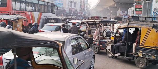 number of four wheelers on roads increased due to cold weather