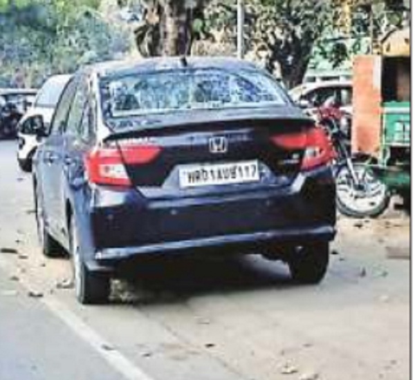 ਚੰਡੀਗੜ੍ਹ ''ਚ ਇਕ ਕਿੱਲੋ ਸੋਨੇ ਸਣੇ 1.42 ਕਰੋੜ ਦੀ ਨਕਦੀ ਜ਼ਬਤ