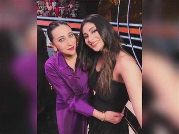 mouni roy shares fangirl moment with karisma kapoor
