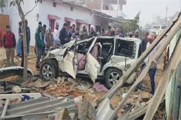 four people died in jharkhand road accident
