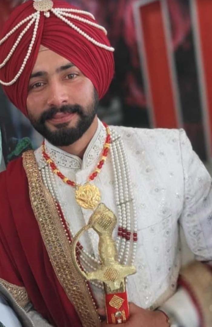 Punjab: ਗਮ 'ਚ ਬਦਲੀਆਂ ਵਿਆਹ ਸਮਾਗਮ ਦੀਆਂ ਖ਼ੁਸ਼ੀਆਂ! ਗੋਲ਼ੀ ਲੱਗਣ ਨਾਲ 4 ਦਿਨ ਪਹਿਲਾਂ ਵਿਆਹੇ ਫ਼ੌਜੀ ਦੀ ਮੌਤ