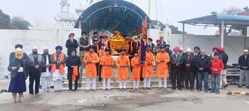 ਸ੍ਰੀ ਗੁਰੂ ਗੋਬਿੰਦ ਸਿੰਘ ਮਹਾਰਾਜ ਜੀ ਦੇ ਪ੍ਰਕਾਸ਼ ਪੁਰਬ ਸਬੰਧੀ ਸਜਾਇਆ ਗਿਆ ਨਗਰ ਕੀਰਤਨ