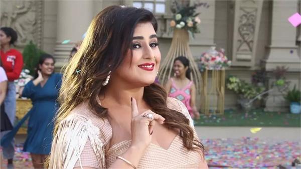 actress akanksha awasthi in trouble