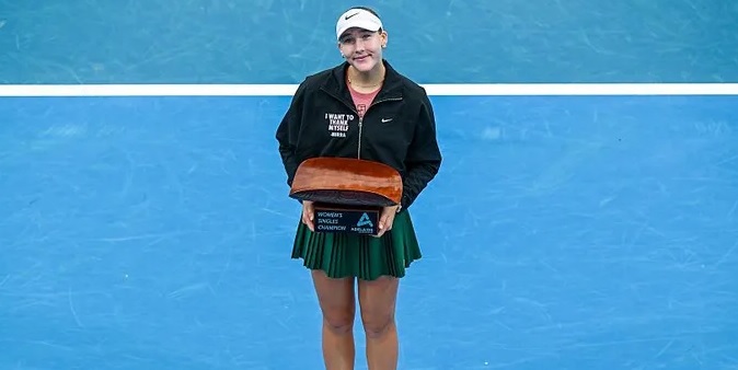 ਮਿਰਰਾ ਐਂਡਰੀਵਾ ਨੇ ਜਿੱਤਿਆ ਐਡੀਲੇਡ ਇੰਟਰਨੈਸ਼ਨਲ ਦਾ ਖਿਤਾਬ