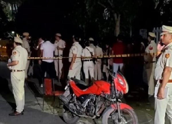 ਤਿੰਨ ਦਿਨਾਂ ਤੋਂ ਲਾਪਤਾ ਸੀ ਨੌਜਵਾਨ, ਹੁਣ ਝਾੜੀਆਂ ''ਚ ਮਿਲੀ ਲਾਸ਼