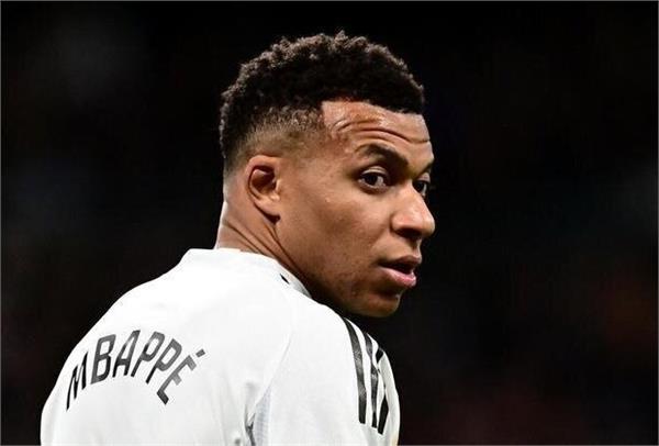 star striker kylian mbappe out with knee injury