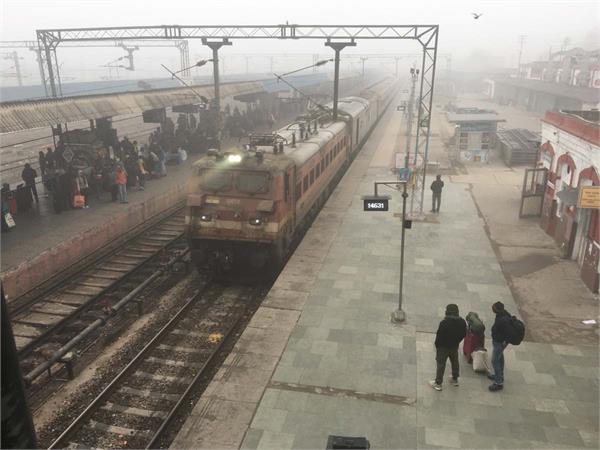 passengers troubled by train delays in severe cold