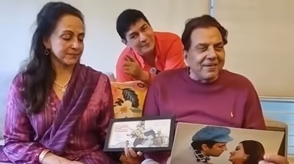 ਮੌਤ ਤੋਂ 4 ਮਹੀਨੇ ਪਹਿਲਾਂ ਪਤਨੀ ਹੇਮਾ ਨਾਲ ਥਿਰਕਦੇ ਨਜ਼ਰ ਆਏ ‘ਹੀ-ਮੈਨ’, ਦੇਖੋ ਭਾਵੁਕ ਵੀਡੀਓ