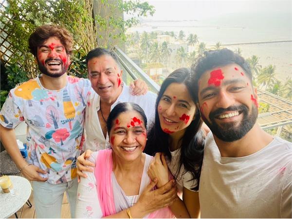vicky kaushal  s dad sham kaushal calls grandson vihaan his biggest   blessing  
