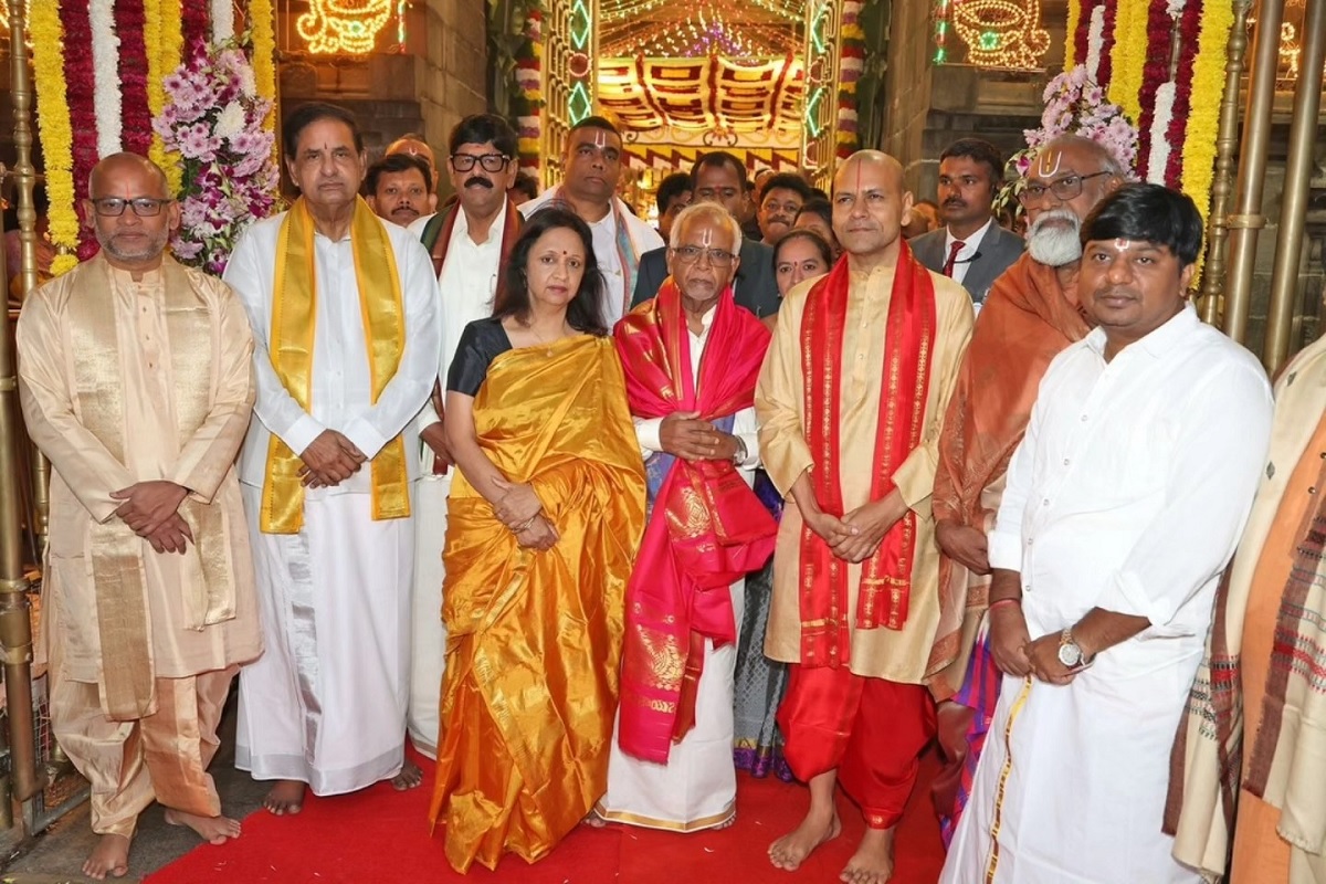 ਮਾਰੀਸ਼ਸ ਦੇ ਰਾਸ਼ਟਰਪਤੀ ਧਰਮਬੀਰ ਗੋਖੂਲ ਨੇ ਤਿਰੂਪਤੀ ਮੰਦਰ 'ਚ ਕੀਤੀ ਪੂਜਾ