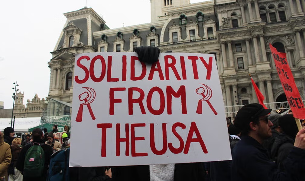 ਵੈਨੇਜ਼ੁਏਲਾ ''ਤੇ Airstrike ਦਾ ਵਿਰੋਧ ! ਅਮਰੀਕਾ ''ਚ ਹੀ ਘਿਰਨ ਲੱਗਾ ਟਰੰਪ ਪ੍ਰਸ਼ਾਸਨ