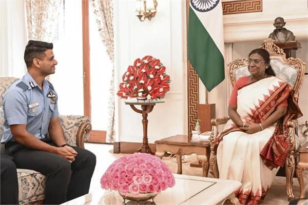 president murmu talks about shubhanshu shukla