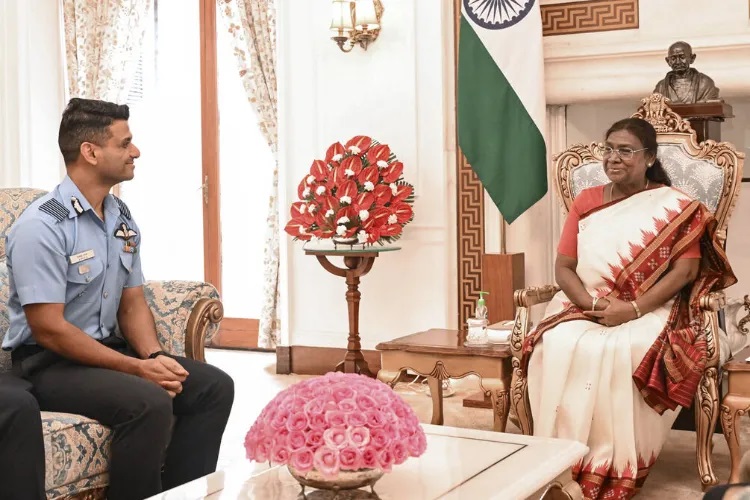 ਸੰਸਦ ''ਚ ਗੂੰਜਿਆ ਸ਼ੁਭਾਂਸ਼ੂ ਸ਼ੁਕਲਾ ਦਾ ਨਾਂ ! ਰਾਸ਼ਟਰਪਤੀ ਨੇ ISS ਯਾਤਰਾ ਨੂੰ ਦੱਸਿਆ ਇਤਿਹਾਸਕ ਸਫ਼ਰ ਦੀ ਸ਼ੁਰੂਆਤ