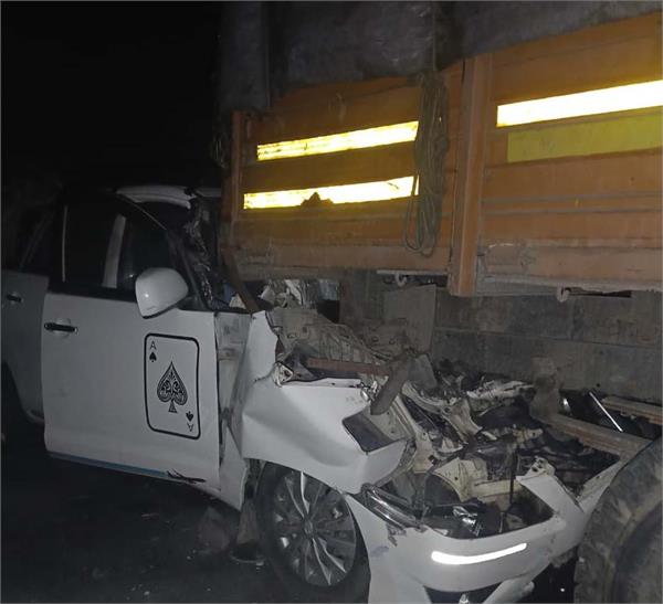 innova collides with canter due to dense fog