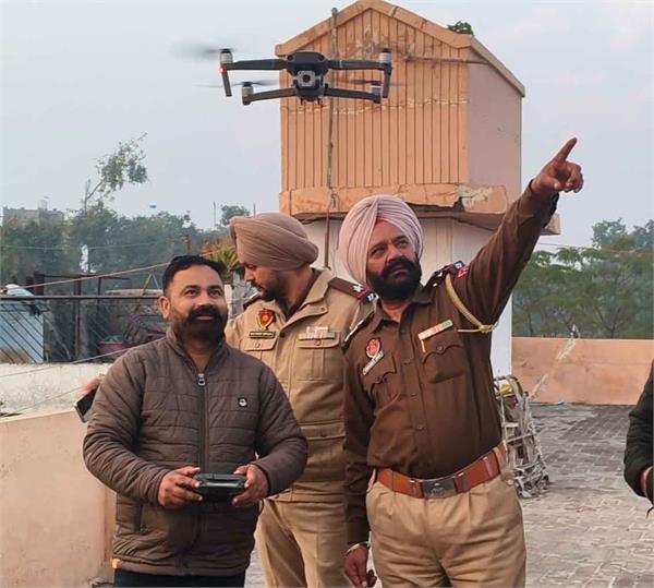 police used drones to check those flying kites with chinese strings in the city