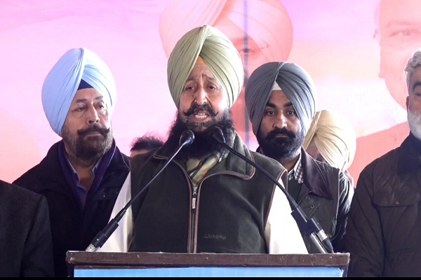 ਪ੍ਰਤਾਪ ਸਿੰਘ ਬਾਜਵਾ ਨੇ ''ਆਪ'' ਅਤੇ ਭਾਜਪਾ ''ਤੇ ਵਿੰਨ੍ਹਿਆ ਨਿਸ਼ਾਨਾ, ਜਾਣੋ ਕੀ ਦਿੱਤਾ ਬਿਆਨ