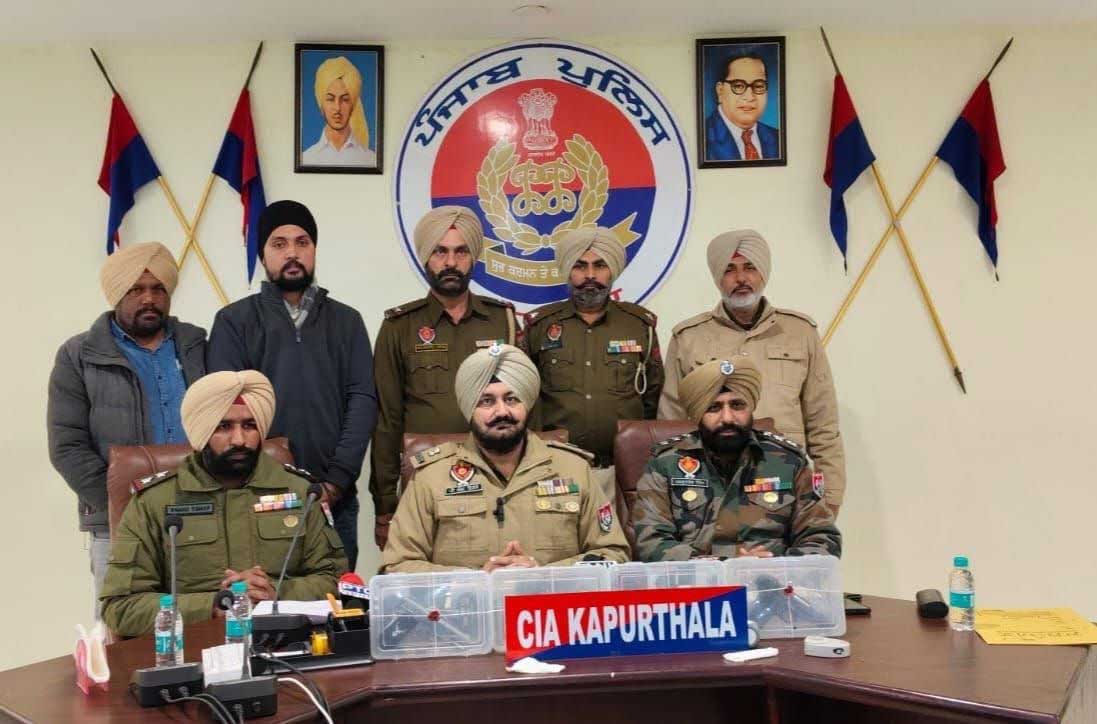 ਮੱਧ ਪ੍ਰਦੇਸ਼ ਤੋਂ ਲਿਆਦੀਆਂ 4 ਨਾਜਾਇਜ਼ ਪਿਸਤੌਲਾਂ ਸਮੇਤ 2 ਗ੍ਰਿਫ਼ਤਾਰ