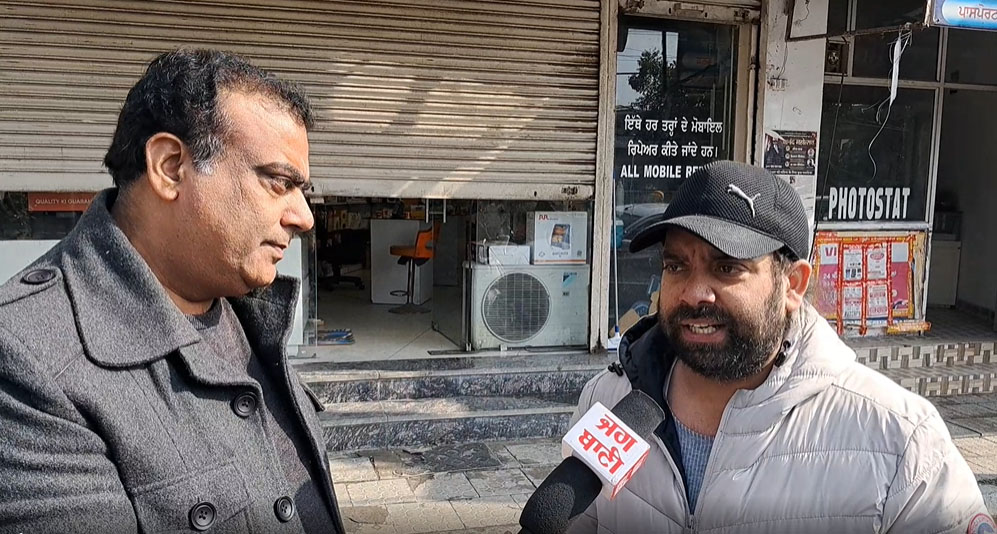 “ਚੋਰ ਚੁਸਤ, ਪੁਲਸ ਸੁਸਤ”: ਸਾਈਬਰ ਥਾਣੇ ਨੇੜੇ ਇਲੈਕਟ੍ਰੋਨਿਕਸ ਦੀ ਦੁਕਾਨ ''ਤੇ ਚੋਰਾਂ ਨੇ ਕੀਤਾ ਹੱਥ ਸਾਫ਼