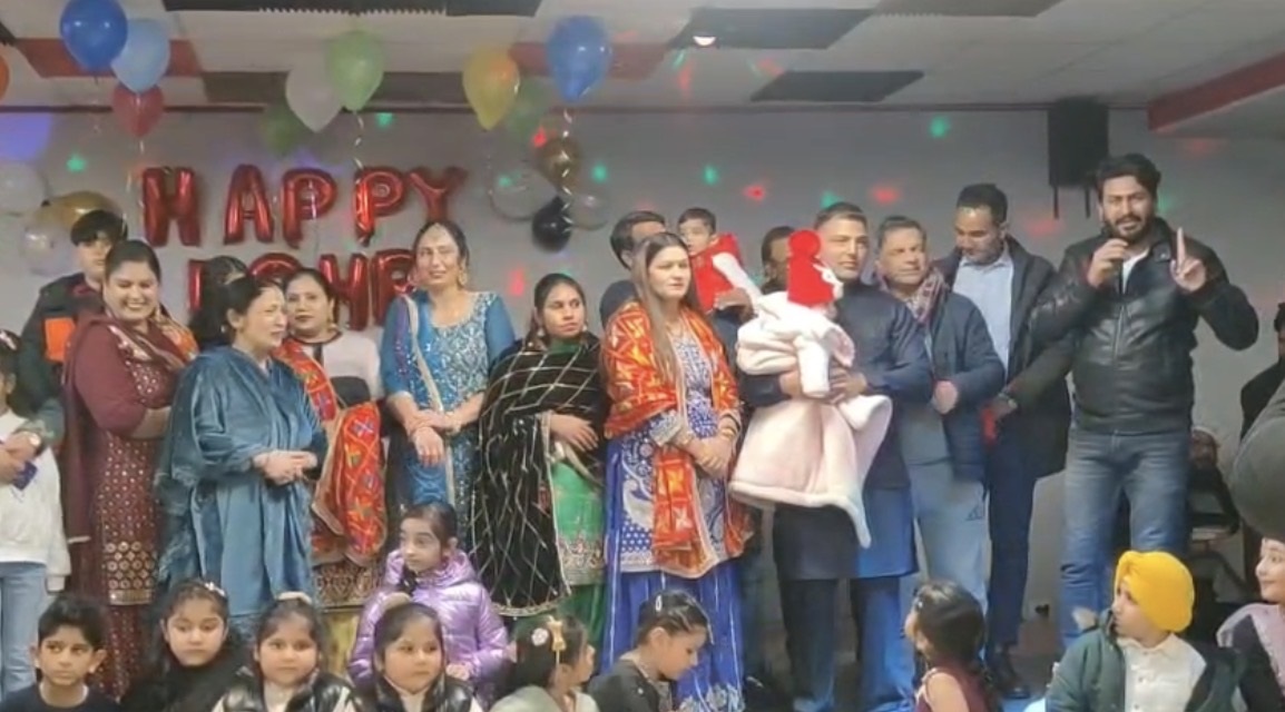 ਇਟਲੀ ਦੀ ਧਰਤੀ 'ਤੇ ਲੱਗੀਆਂ ਰੌਣਕਾਂ; ਜਲੰਧਰ ਦੇ ਪਰਿਵਾਰ ਨੇ ਤੀਜੀ ਧੀ ਦੀ ਲੋਹੜੀ ਮਨਾ ਕੇ ਪੇਸ਼ ਕੀਤੀ ਮਿਸਾਲ!