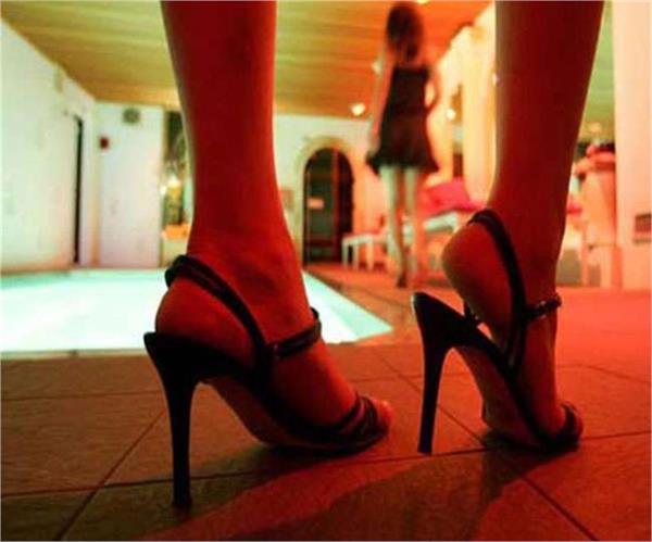 racket had been operating in tea shop