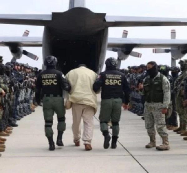 mexico extradited 37 drug gang members to the us