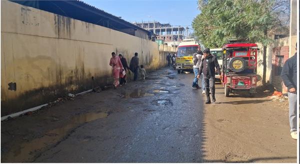 gurdaspur  gt road  civil hospital babri 