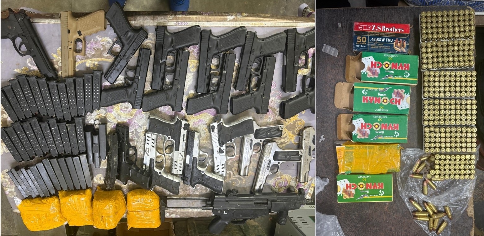 BSF ਵੱਲੋਂ ਤਸਕਰਾਂ ''ਤੇ ਫ਼ਾਇਰਿੰਗ, ਗੱਫਰ ਪਿਸਟਲ ਸਣੇ ਹਥਿਆਰਾਂ ਦੀ ਵੱਡੀ ਖੇਪ ਬਰਾਮਦ