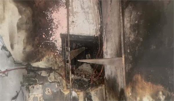fire in the taj pet shop in front of the police station in jalandhar