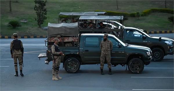 pakistan  four members of a peace committee shot dead