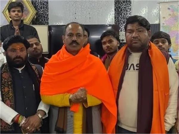 pinky chaudhary  s announcement has created a sensation