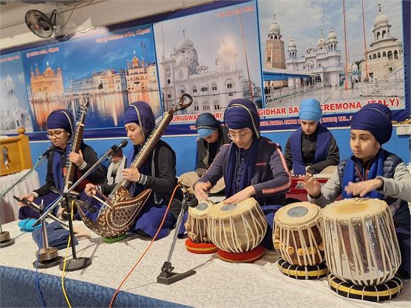 gurdwara kalgidhar sahib  torre de picenardi religious event