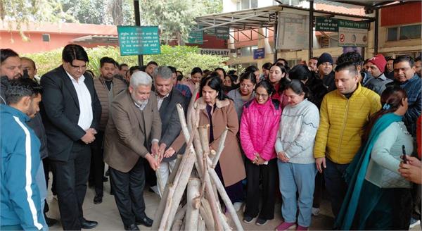 lohri celebrated for newborn girls at civil hospital