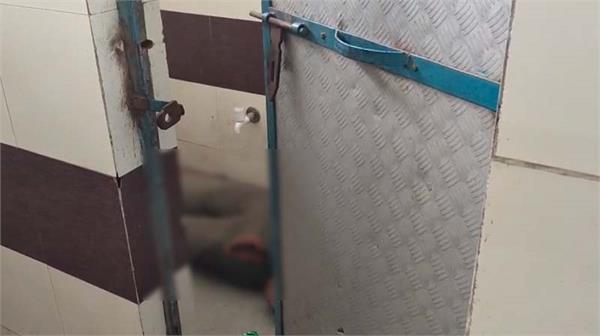 man deadbody recovered from government bathroom