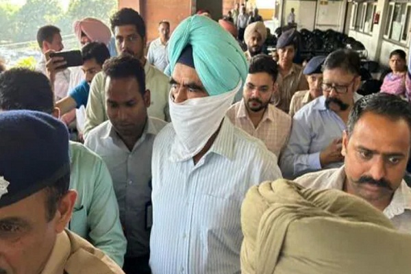 ਮੁਅੱਤਲ DIG ਭੁੱਲਰ ਨੇ ਖੜਕਾਇਆ ਹਾਈਕੋਰਟ ਦਾ ਦਰਵਾਜ਼ਾ, ਮੰਗੀ ਜ਼ਮਾਨਤ