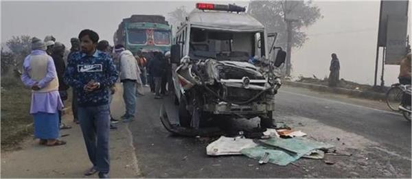 six vehicles collided due to fog