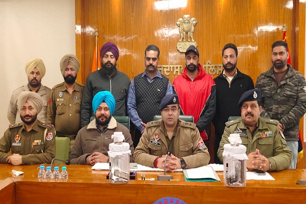 ਲੁੱਟਮਾਰ ਦੀ ਯੋਜਨਾ ਬਣਾ ਰਹੇ ਦੋ ਦੋਸ਼ੀਆਂ ਨੂੰ ਪੁਲਸ ਨੇ ਕੀਤਾ ਗ੍ਰਿਫ਼ਤਾਰ
