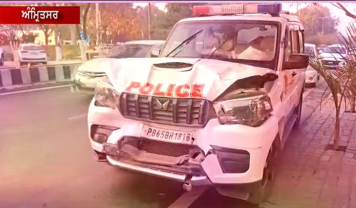 ਪੇਸ਼ੀ ''ਤੇ ਆਏ ਕੈਦੀਆਂ ਨੇ ਬੰਨ੍ਹ''ਤਾ ਪੁਲਸ ਅਧਿਕਾਰੀ, ਫਿਲਮੀ ਅੰਦਾਜ਼ ''ਚ ਸਰਕਾਰੀ ਗੱਡੀ ਲੈ ਕੇ ਹੋਏ ਫਰਾਰ (ਵੀਡੀਓ)