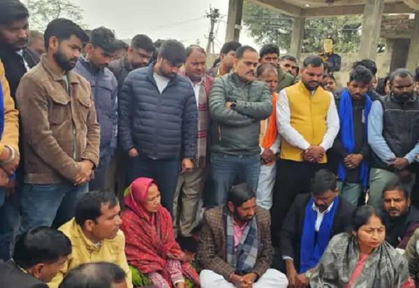 ambedkar statue was vandalized lucknow