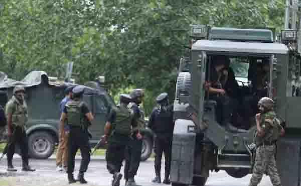 encounter breaks out between terrorists and security forces