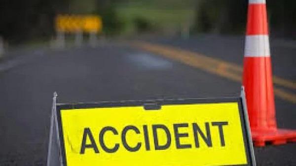 kolhapur  speeding car crushes three pedestrians  kills them