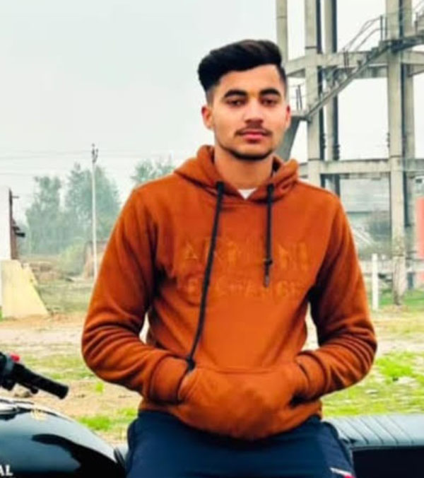 ਖੁਸ਼ੀਆਂ ਮਾਤਮ 'ਚ ਬਦਲੀਆਂ, 4 ਮਹੀਨੇ ਪਹਿਲਾਂ ਵਿਦੇਸ਼ ਗਏ ਨੌਜਵਾਨ ਦੀ ਮੌਤ, ਭੈਣ ਦੀ ਮੰਗਣੀ 'ਤੇ ਆਉਣਾ ਸੀ ਘਰ