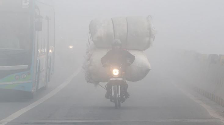 ਰਾਜਸਥਾਨ ''ਚ ਕੜਾਕੇ ਦੀ ਠੰਢ ਦਾ ਕਹਿਰ: ਫਤਿਹਪੁਰ ''ਚ ਪਾਰਾ 0.4 ਡਿਗਰੀ ਤੱਕ ਡਿੱਗਿਆ