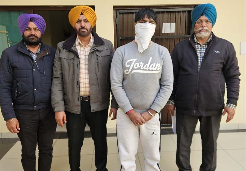 ਅਦਾਲਤ ਵੱਲੋਂ ਭਗੌੜਾ ਕਰਾਰ ਦਿੱਤੇ ਵਿਅਕਤੀ ਨੂੰ ਪੁਲਸ ਨੇ ਕੀਤਾ ਕਾਬੂ