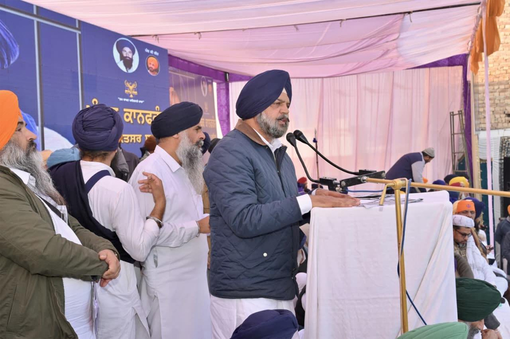 ਅਕਾਲੀ ਦਲ ਪੁਨਰ ਸੁਰਜੀਤੀ ਤੋਂ ਇਯਾਲੀ ਨੇ ਬਣਾਈ ਦੂਰੀ, ''ਵਾਰਿਸ ਪੰਜਾਬ ਦੇ'' ਕਾਨਫਰੰਸ ''ਚ ਪਹੁੰਚੇ