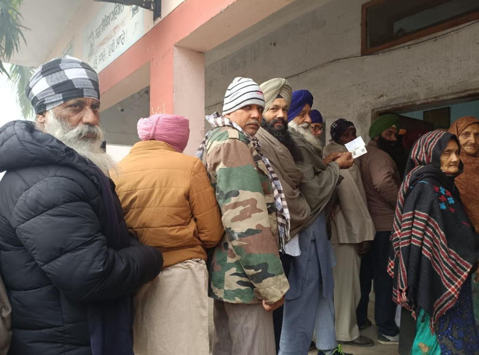 ਕਲਾਨੌਰ ''ਚ ਪੰਚਾਇਤੀ ਚੋਣਾਂ ਅਮਨ ਸ਼ਾਂਤੀ ਨਾਲ ਹੋਈਆਂ ਮੁਕੰਮਲ